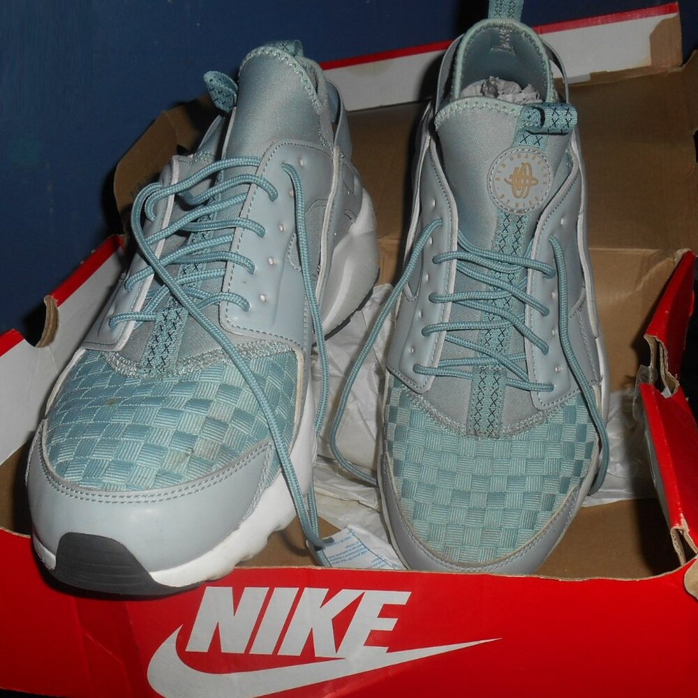 Nike tennis  unisex